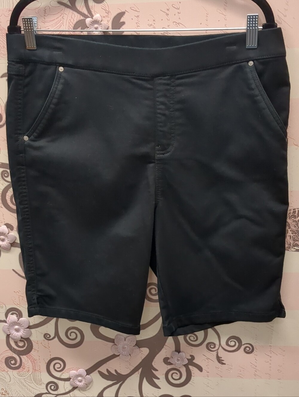 intro. Black Womens Bermuda Shorts with Front Pockets
